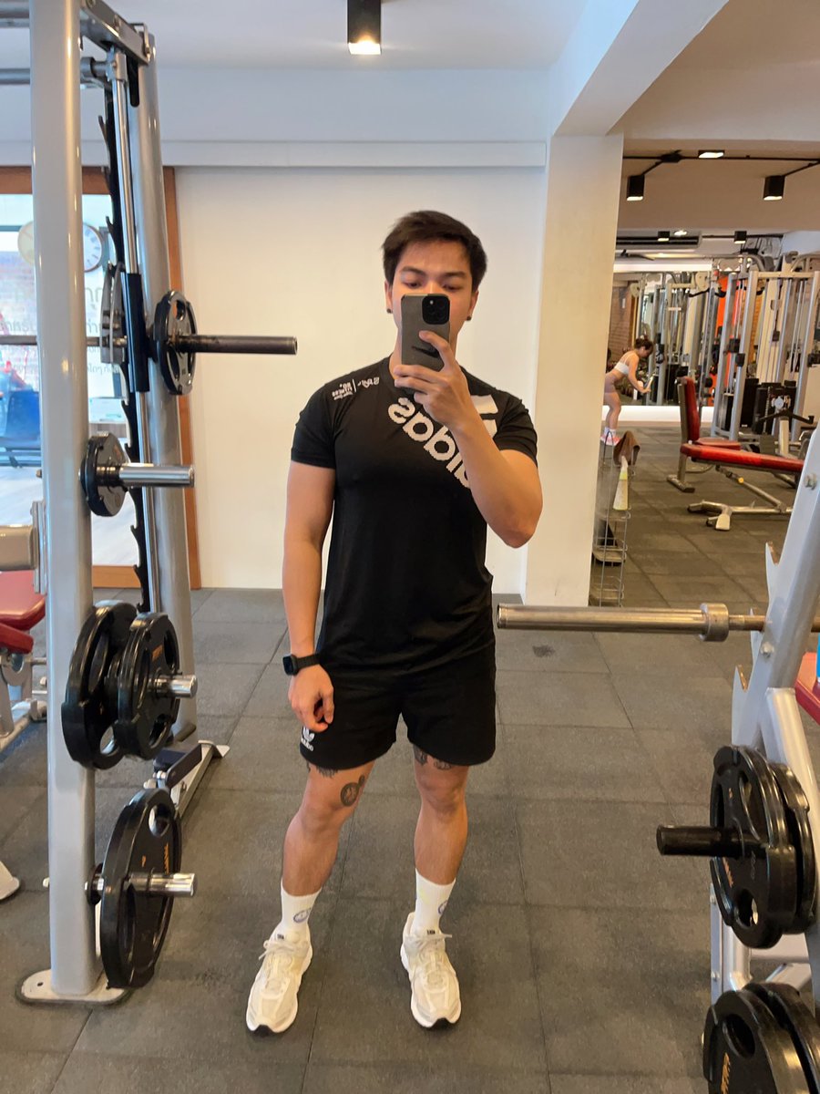 Kantakarn7's tweet photo. รับงาน 
.
.
.
.
.
.

เทรนเนอร์ครับ ✌🏻
#รับลูกค้าจำนวนมาก 🤣
#ptmew
#sofitnessพนัสนิคม https://t.co/OLesjsZl2h
