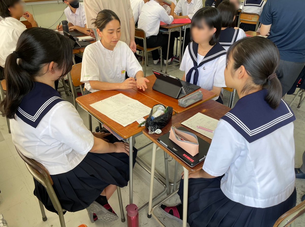 machihida's tweet image. 7/14(月)は岐阜県立斐太高等学校の2年生授業「探究プロジェクト相談会」へ参加🏫今年度、弊社からは7名の魅力溢れるアドバイザーをご紹介し、当日は学生たちの話に耳を傾け、対話し、貴重な助言(励ましも?)をいただきました🗣️実践活動への繋がりも生まれ、生徒たちの今後の探究成果が楽しみです✨