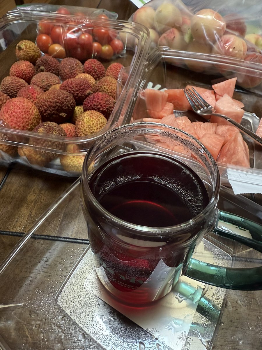 acejiuwei's tweet photo. 呼吁大家有条件的朋友，可以初一十五食素，或者一周素 一月素。真的百利无一害。吃一次素等于放一次生，吃一日素有百日福。感恩九天应元雷声普化天尊🙏🏻 https://t.co/ETcV1gE7fo