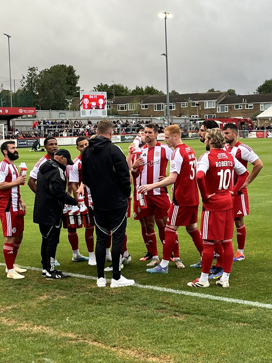 iannoakes's tweet image. Brackley v MK. Good flowing football at times, and a useful workout. Yet to see a home goal in two games though 🤔