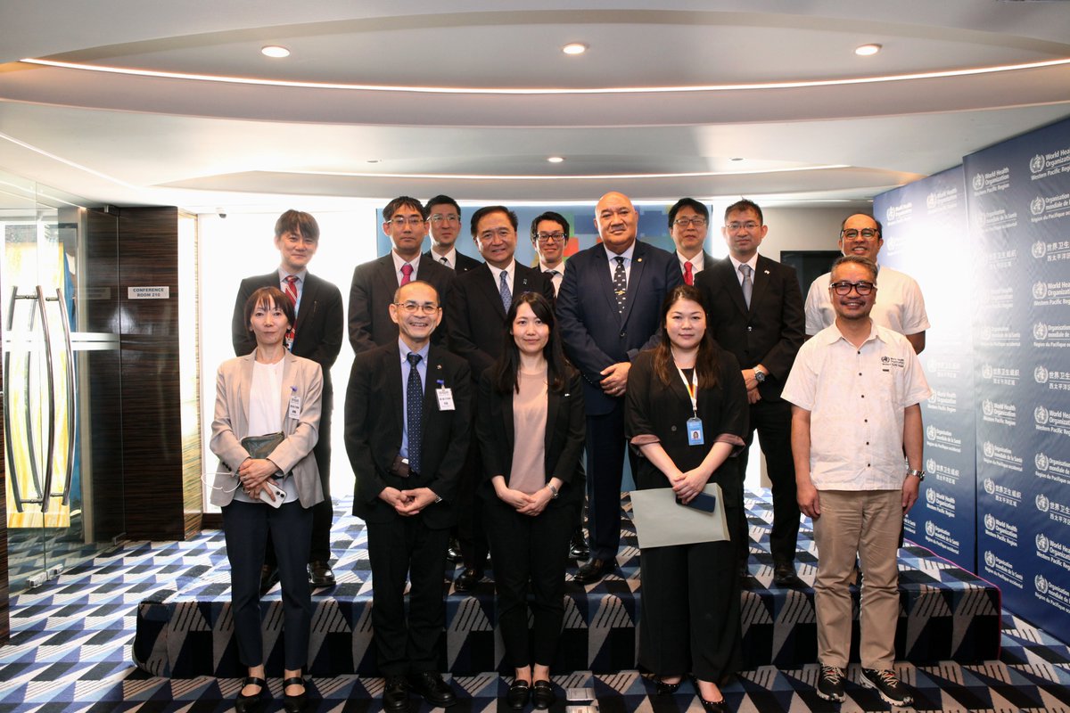 RD_WPRO's tweet image. It was an honour to welcome Mr. Yuji Kuroiwa, Governor of Kanagawa Prefecture 🇯🇵, and his delegation this week at @WHOWPRO.
#Japan continues to be an invaluable partner in building healthier futures across the Asia-Pacific region.
Our collaboration, spanning decades, is rooted…