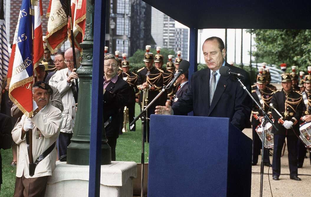 Elisabeth_Borne's tweet image. Il y a 30 ans, le 16 juillet 1995, le président de la République Jacques Chirac reconnaissait la responsabilité de la France dans la rafle du Vel’ d’Hiv’.
13 000 innocents, parce que juifs, étaient livrés à la barbarie.
Fidèle à leur mémoire, aujourd'hui plus que jamais, la…