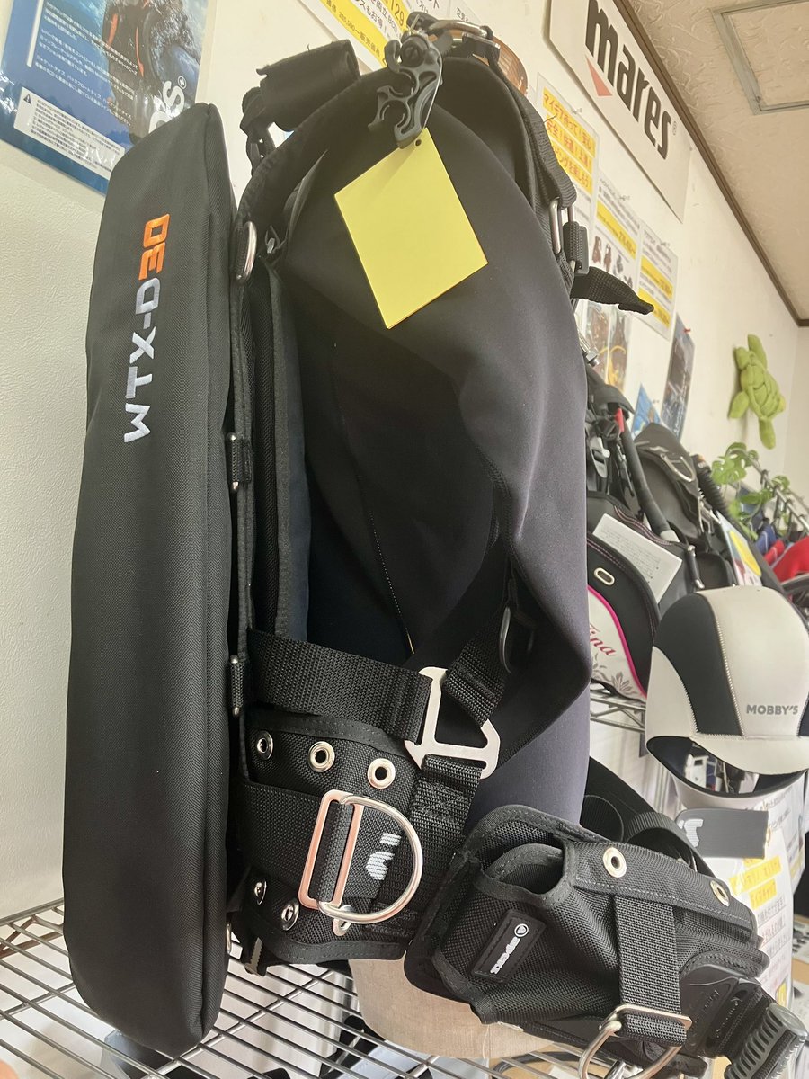 sotto_marino_'s tweet photo. ソットマリノの店内に新たなダイビング器材が入荷です。
ぜひお手に取って、見てくださいね!
ファーストステージの技術がすっごいのっ!
#apeks
#evx200
#オクトパスイーグレス
#wtxコンフォートハーネスセット
#アクアラング https://t.co/i0iE8LjXoq