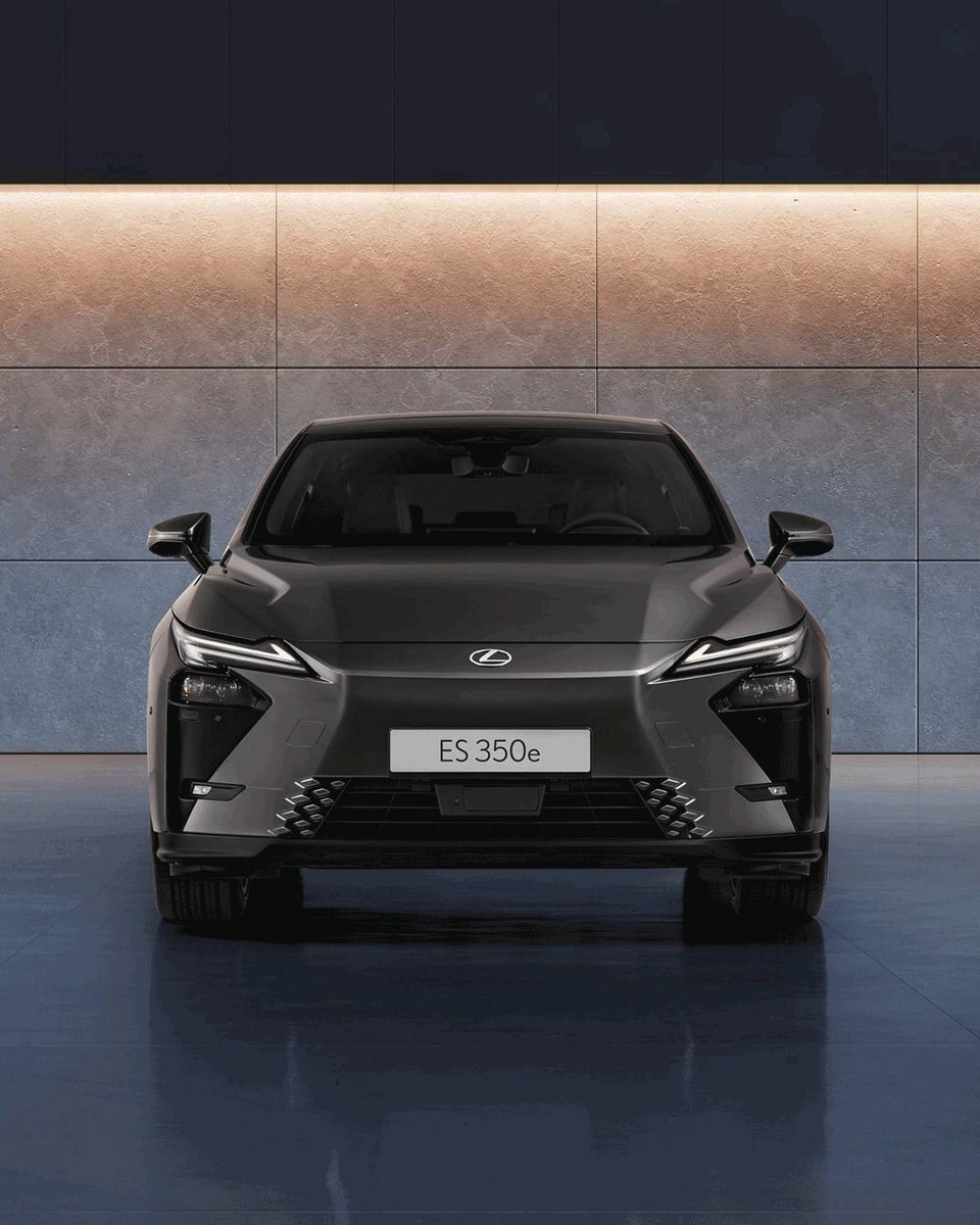LexusTwickenham's tweet image. All-New Lexus ES - a clear step-up in performance, refinement, comfort and luxury appointments

#LexusES #AllNewLexusES #AllNewES #ES300h #ES350e
