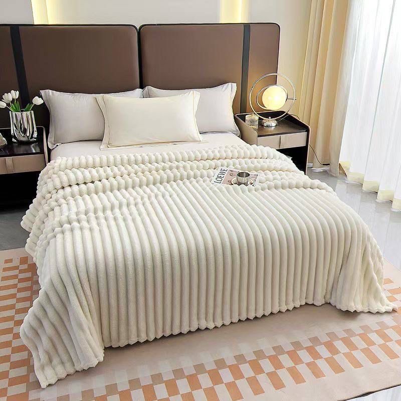 deedeesdecor's tweet photo. Beautiful and cozy fur duvets perfect for the cold season, available in different colors.

Frames 1 &amp; 2:
150×200cm – ₦15,000
180×200cm – ₦16,000

Frames 3 &amp; 4:
150×200cm – ₦14,000
180×200cm – ₦15,000

Please send us a DM to order 💌
We deliver nationwide 🚚 https://t.co/E23U60eDt8