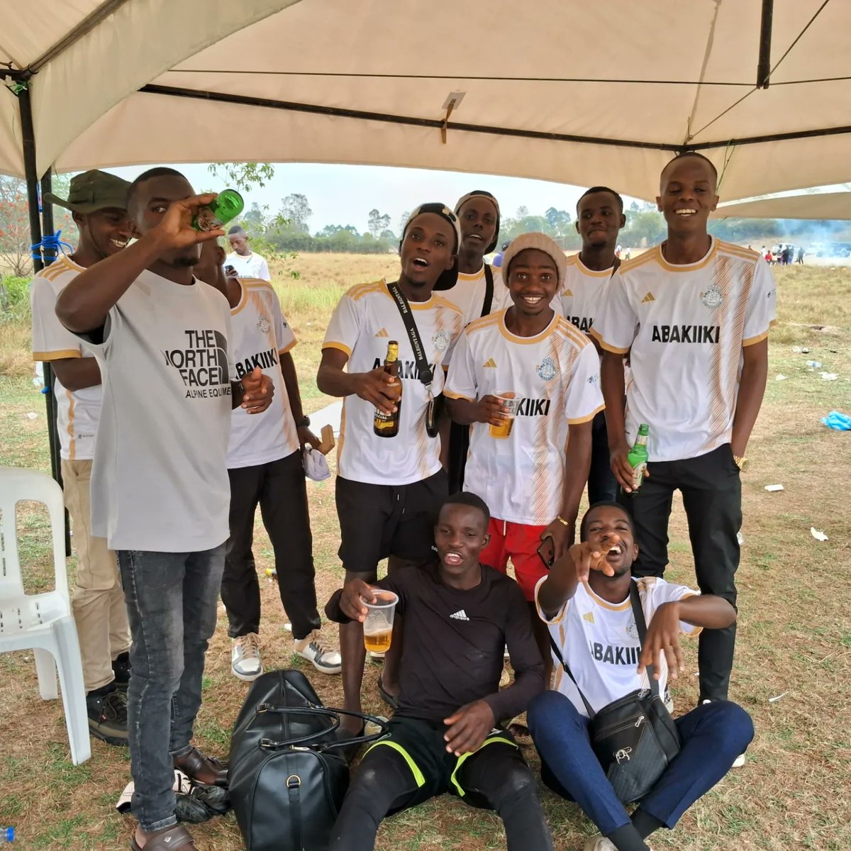 victor_tare256's tweet image. Abakiiki class of 2017.
The moment we appeared during last year's jovoc grand finale,it was an occasion of festive joy for all classes of people.
Yours truly,
@Abakiiki
@TheJovocLeague