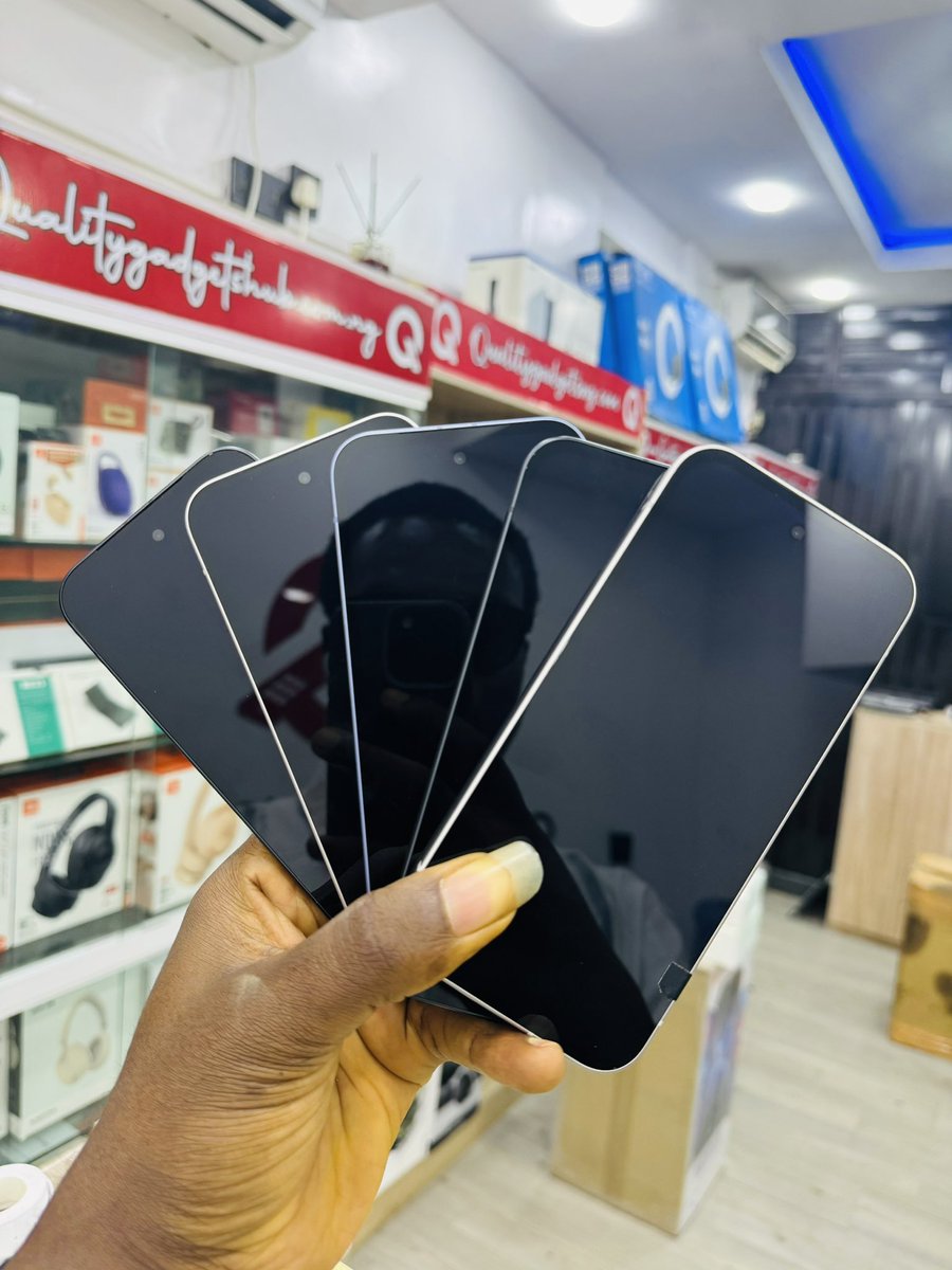 QualityGadgets_'s tweet image. Premium Used Google Pixel 9a 

128gb ₦670,000 | 256gb ₦720,000 

🛒 Send a DM or 

📞 08169698791 | 💬 08076460107