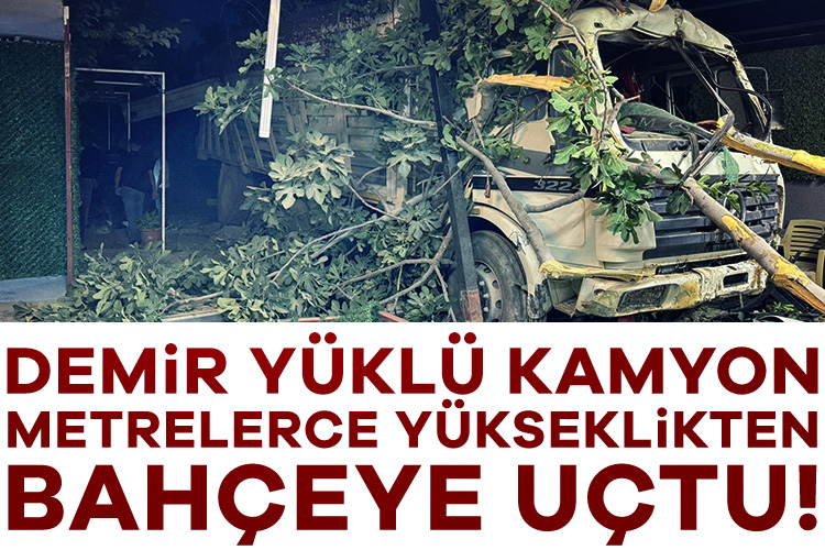 Demir yüklü kamyon, metrelerce yükseklikten bahçeye uçtu!

Haberi oku---&gt; tinyurl.com/3kf7f2jd