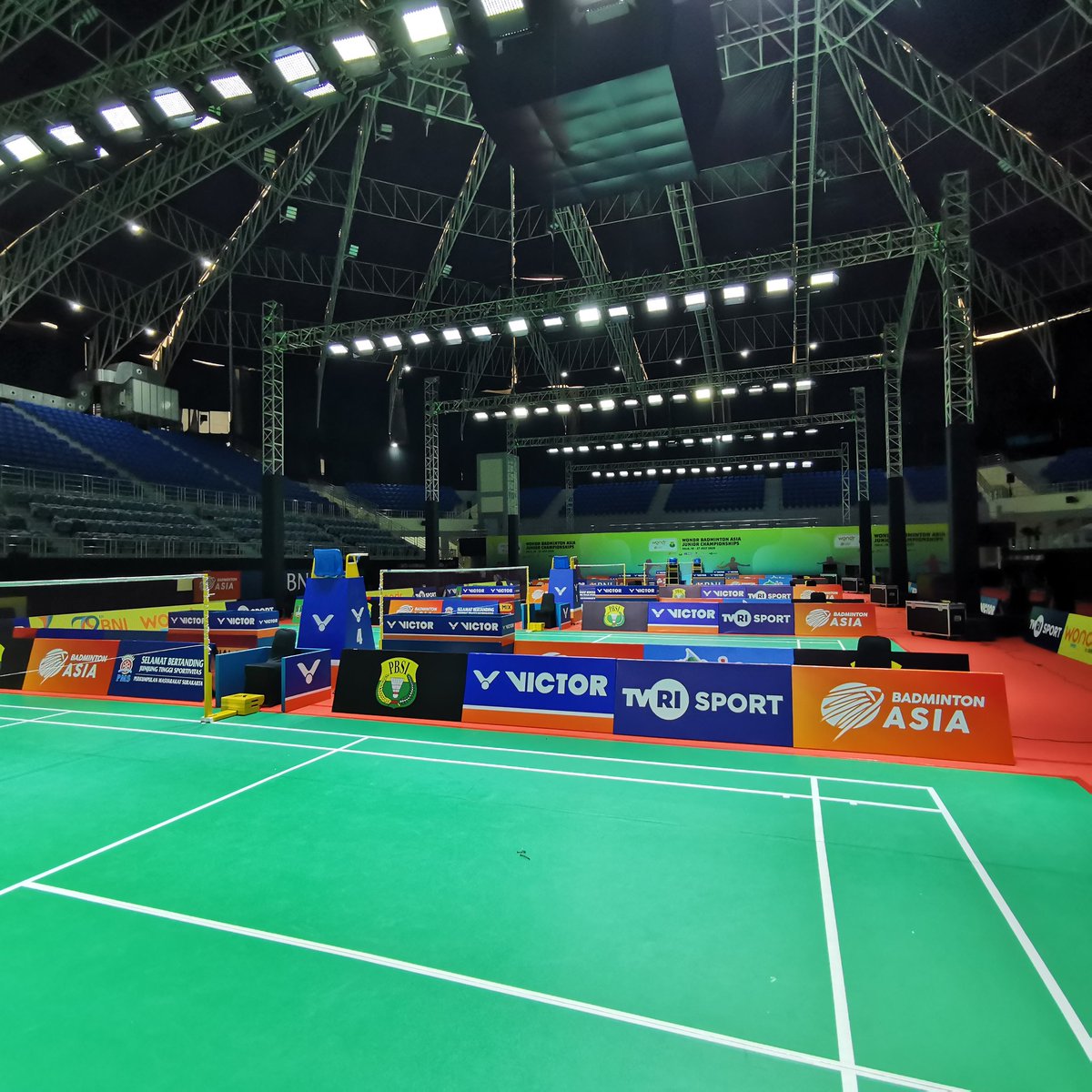 wschooi's tweet image. Badminton Asia Junior Championships 2025 - Solo, Indonesia. 

Preparations on the way, 2 more days before Day-1. 

First official programme - Technical Officials course with aspiring umpires in their quest to be an internationally qualified officials.