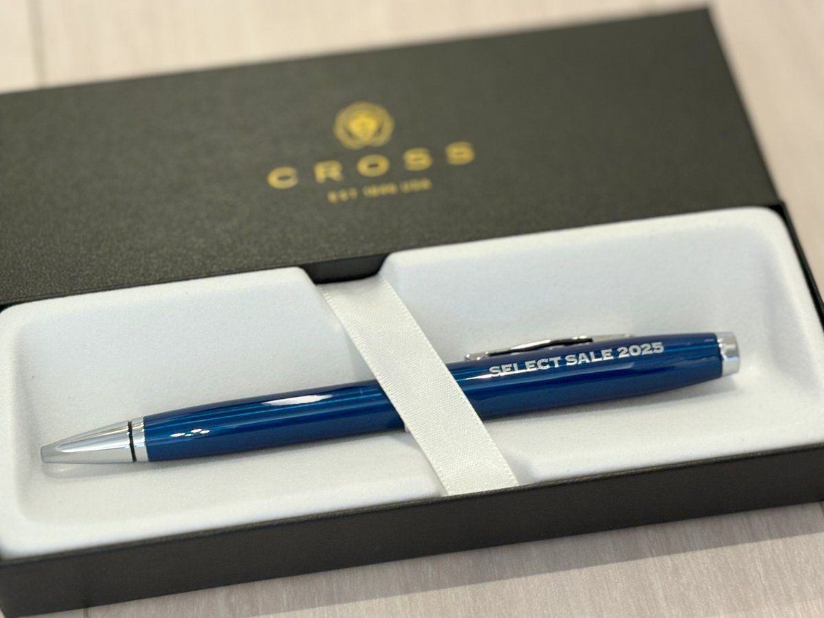 【セレクトセール2025 落札者限定ボールペン】をプレゼント！！
上場番号33『アイスパステルの2024』分
父：ホットロッドチャーリー　牡　鹿　4/9生
＜応募方法＞
（１）アカウントをフォロー 
（２）本投稿をリポスト
〆切は2025年7月23日23:59
※当選者にはDMでご連絡します🎊