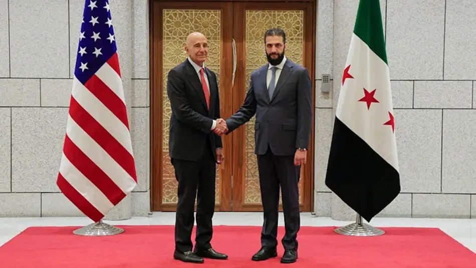 ABD, Kürtleri Tehdit Ediyor

HTŞ güçleri Süveyda’ya saldırdı?

Bu uzun anlatımı gerektiren bir konu ama kısaca vurgularsak, Thomas Barracık’ın yani ABD’nin yeşil ışık yakmasıyla bu saldırı gerçekleşti. 

Şimdi aynı tehdidi T. Barrack, SDG ve Kürtlere de yapıyor.

FLOOD++