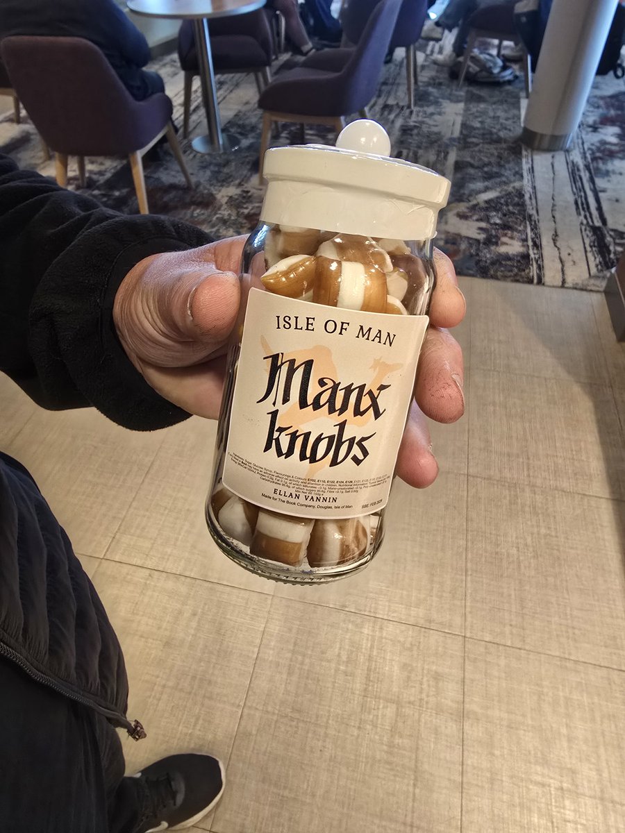 Got to love a Manx Knob!