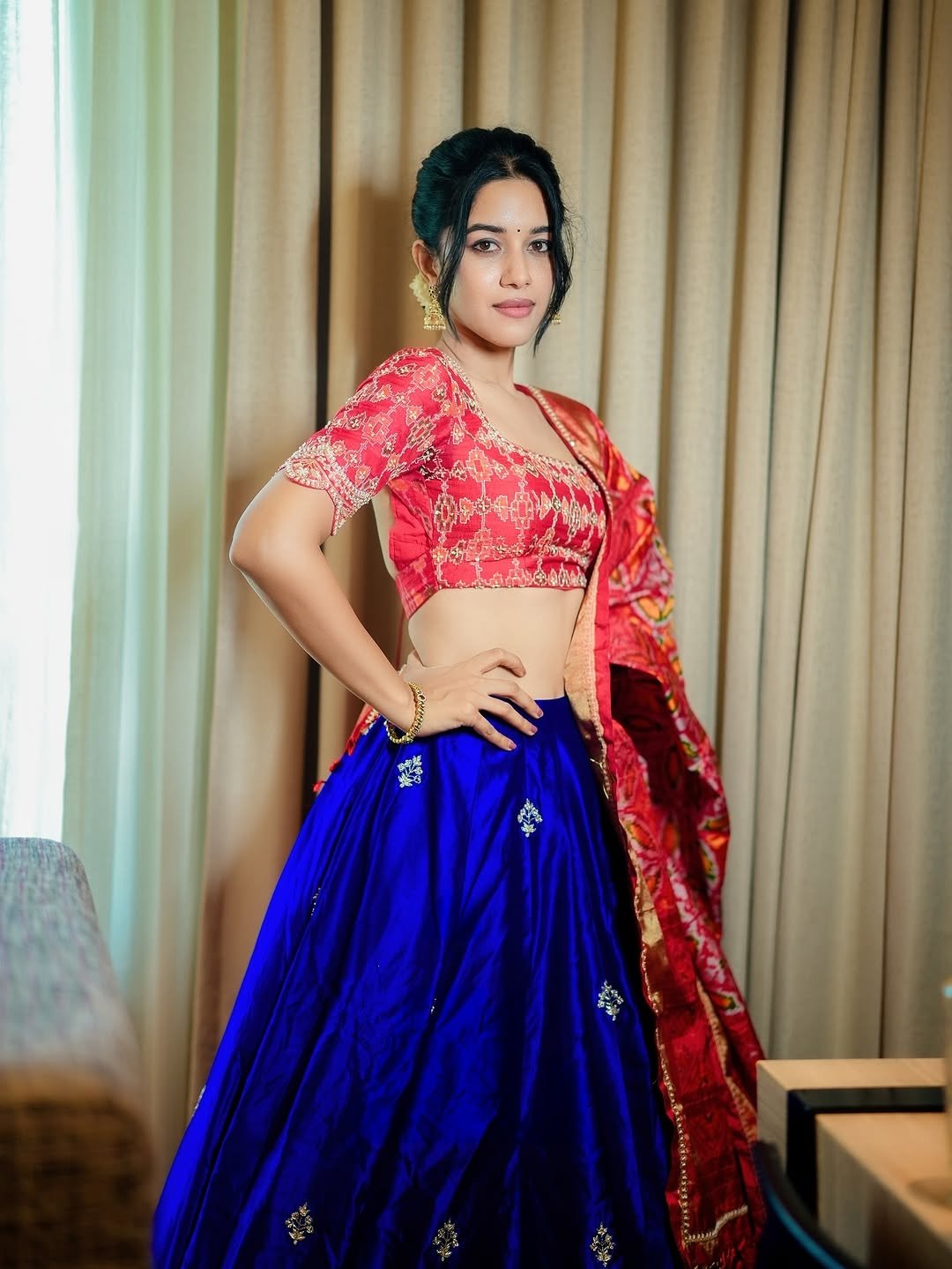 Mrinalini Ravi — Rising Star and Stunning South Indian Actress | iiQ8 Best Heroine