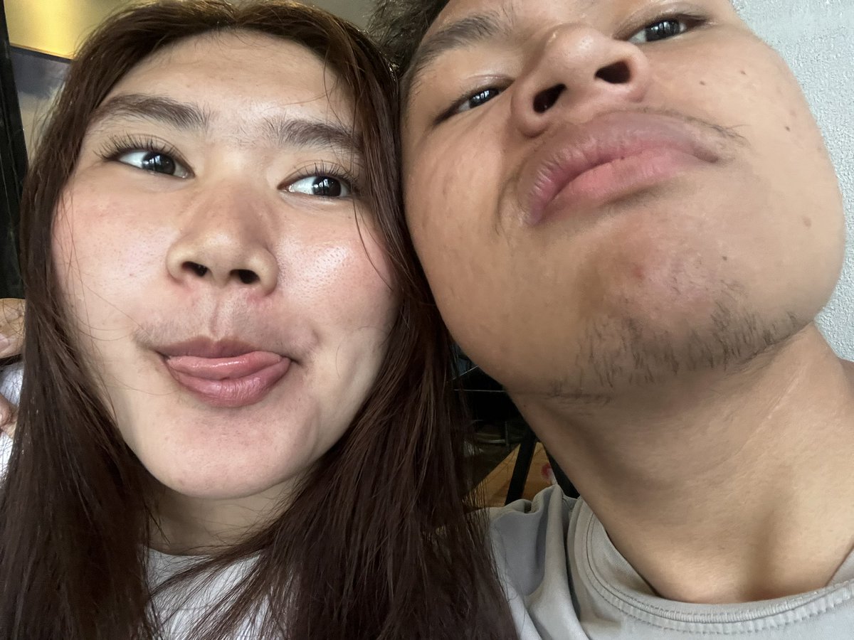 cherreallyhate's tweet image. cintaku sayangku, kesayangan sunshine 🥺☀️