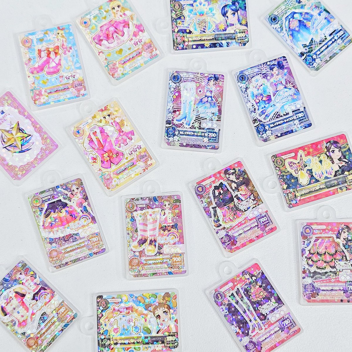 [ 시로상점 입고안내 ]

🎤  아이카츠 아이엠스타 배스밤 카드 키홀더 입고되었습니다 

⋆   #알티 + #팔로우  1분을 추첨하여
　 해당 굿즈 랜덤 1개를 보내드려요 ₍ᐢ. ̫.ᐢ₎♡

#시로입고 #홍대굿즈샵 #시로상점 #아이카츠 #아이엠스타