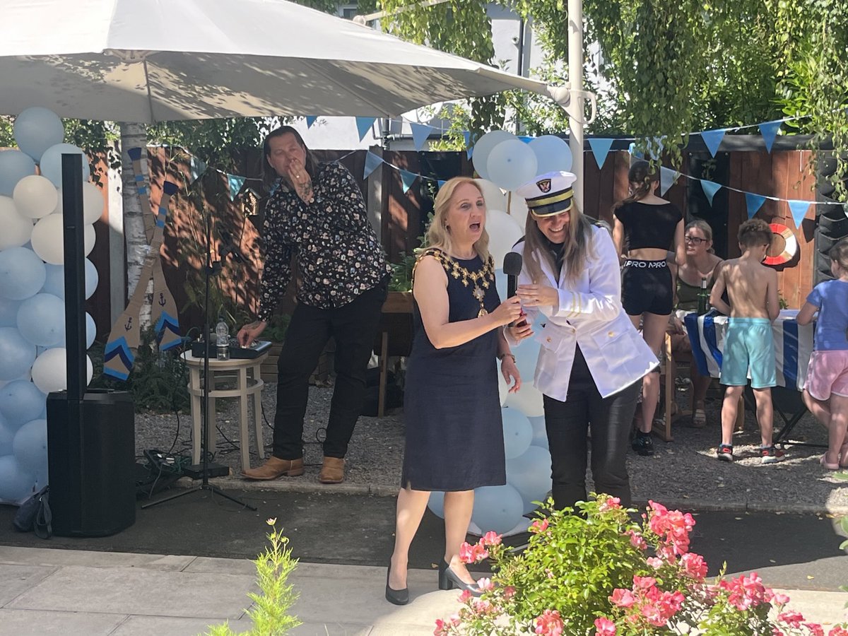 Jane_Brophy's tweet image. Truly wonderful to attend the Timperley Care Home Summer Fair. It was so lovely to be invited to speak and meet some of the residents, families, staff and carers. @KingsleyHomes 🩷