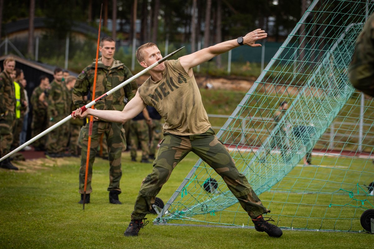 SHAPE_NATO's tweet image. 🇳🇴 We’re glad they’re on our side 🪓
The Telemark Battalion of the 🇳🇴 Army keep in touch with their Viking roots in a competition to test endurance, strength, and trust.
They still have a fearsome reputation, these warriors are dedicated to defending freedom and democracy. 🛡️