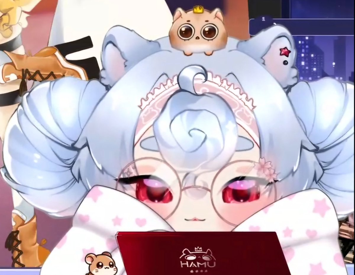 SaachiChu's tweet image. Would this small creature judge you when she sees your browser history?? ππ