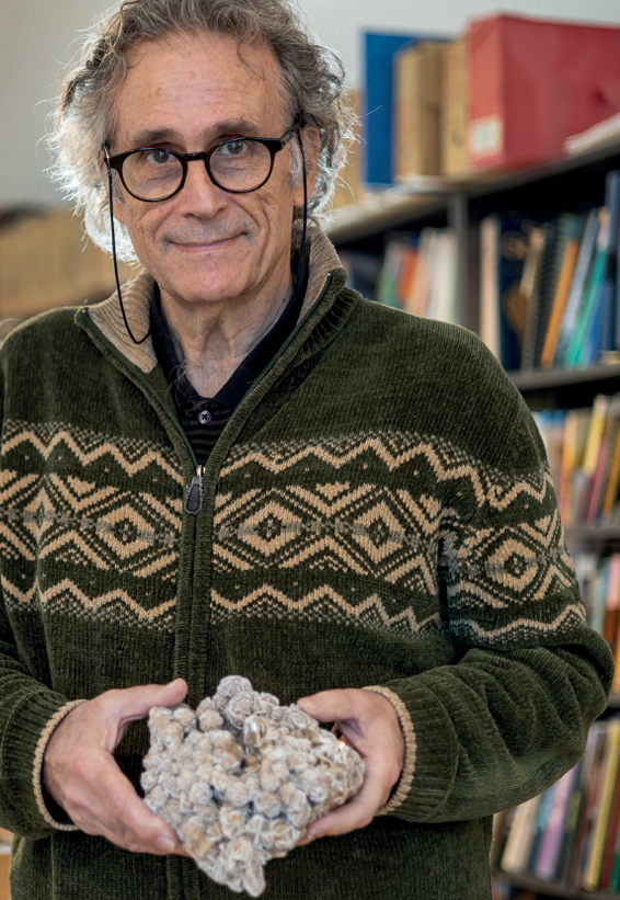 COLGEOCAT (@colgeocat) on Twitter photo Interessant entrevista a l’Albert Martínez, geòleg i divulgador del patrimoni geològic dels parcs nacionals d’Espanya, al número 946 de la <a href="/RevistaMuntanya/">Revista Muntanya</a> .
Reflexiona sobre la geologia com a eina per entendre el paisatge i com cal fer-la més accessible.
iquiosc.cat/publicacions/m… Interessant entrevista a l’Albert Martínez, geòleg i divulgador del patrimoni geològic dels parcs nacionals d’Espanya, al número 946 de la <a href="/RevistaMuntanya/">Revista Muntanya</a> .
Reflexiona sobre la geologia com a eina per entendre el paisatge i com cal fer-la més accessible.
iquiosc.cat/publicacions/m…