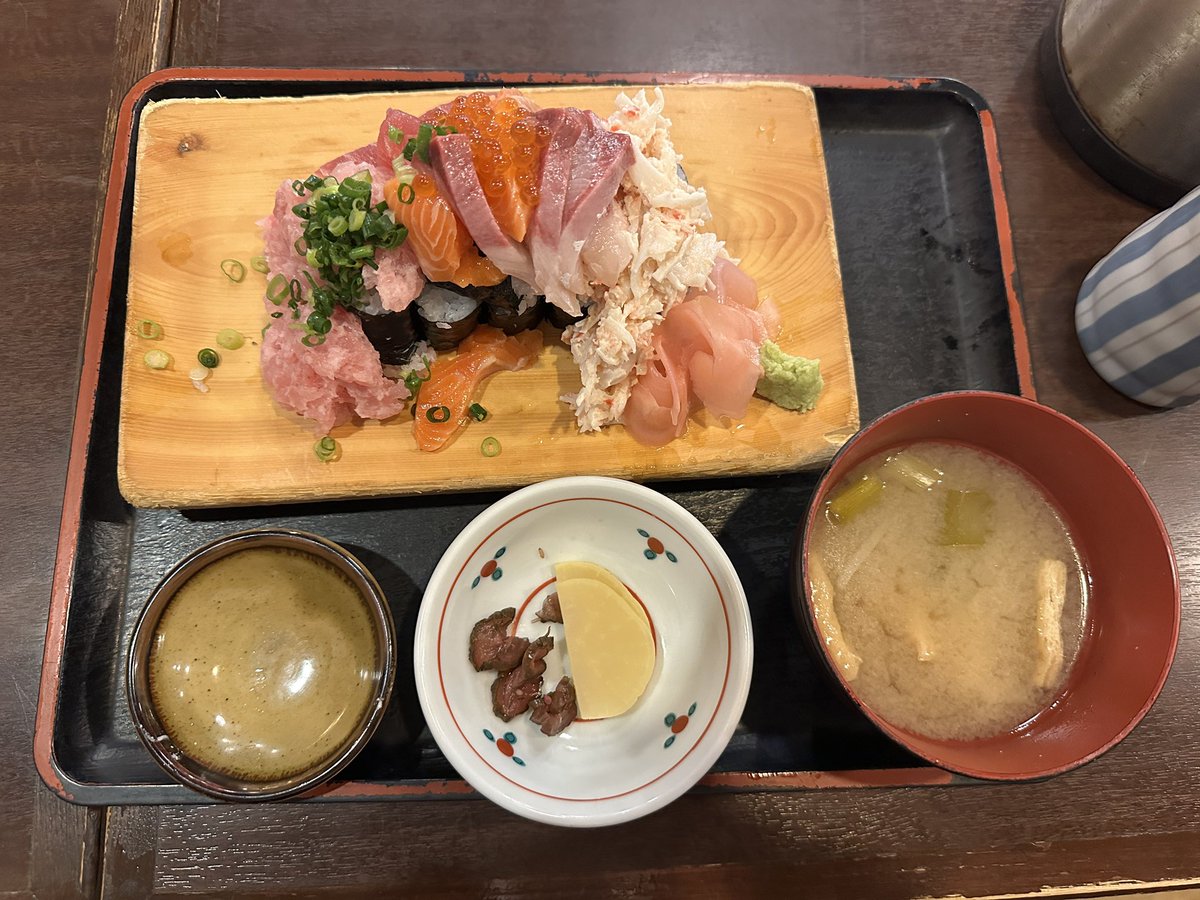 시뉴발란스 tweet media