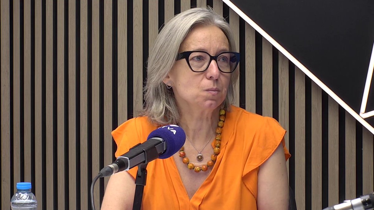 RTVA (@rtvandorra) on Twitter photo 🔴Comença l'#Obertpervacances🏖️
🗣 <a href="/asanjututu/">Albert Sanjuan</a> entrevista a Judit Hidalgo, directora d'<a href="/AndorraBusiness/">Andorra Business</a>
🔗Per RNA i rtva.ad 🔴Comença l'#Obertpervacances🏖️
🗣 <a href="/asanjututu/">Albert Sanjuan</a> entrevista a Judit Hidalgo, directora d'<a href="/AndorraBusiness/">Andorra Business</a>
🔗Per RNA i rtva.ad