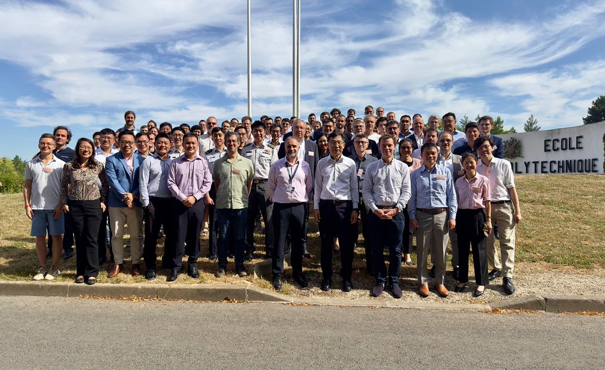 mindefsg's tweet image. MINDEF, the French Ministerial Agency for Defence Artificial Intelligence, and the Defence Innovation Agency, recently co-organised an Artificial Intelligence workshop at École Polytechnique (EP), France. The workshop gathered over 80 participants from 🇫🇷 and 🇸🇬