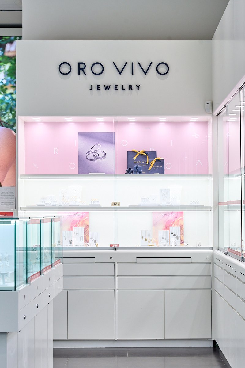 💎✨ ¡Seguimos con las reaperturas en GRAN VIA 2! Oro Vivo reabre con nueva ubicación y un espacio lleno de luz

Descubre su cuidada selección de joyas en una tienda más amplia y luminosa para que encuentres la pieza perfecta.

📍 Planta Calle, junto a Punto Blanco.

#OroVivo