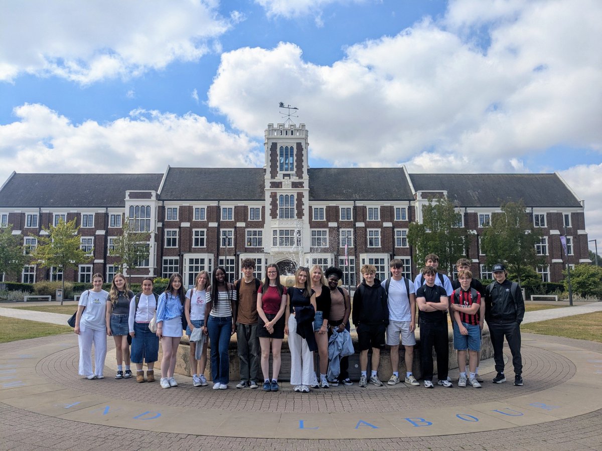 Our Y12 students took part in an inspiring three-day Post-18 Progression Programme, designed to help them explore their next steps beyond Sixth Form. 
✨ A fantastic week filled with opportunities, inspiration, and valuable advice! 
#aspiration #Futures