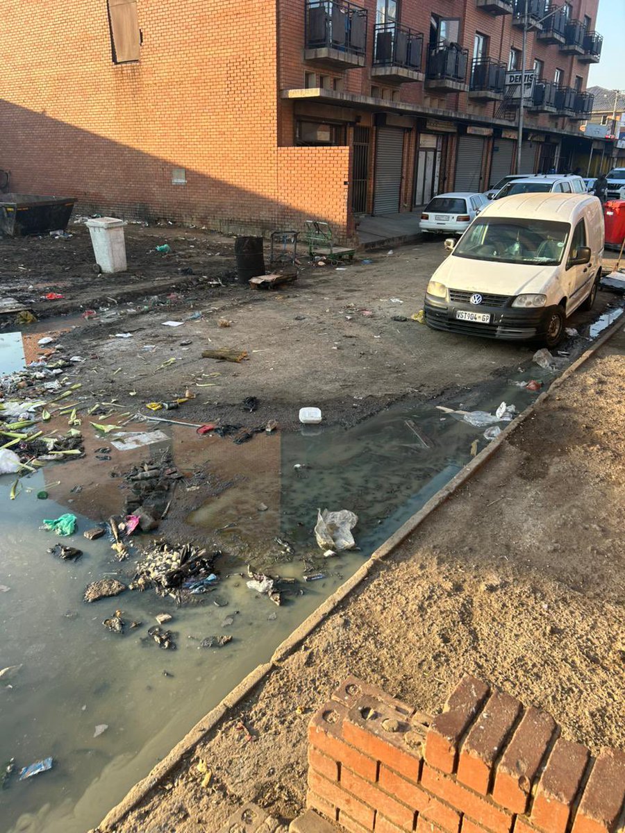 Yusuf Abramjee (@abramjee) on Twitter photo Raw sewerage - bottom of 10th Street Marabastad, Pretoria for weeks now. Blocked stormwater drains as well. This is a serious health risk. Businesses also affected.
<a href="/CityTshwane/">City of Tshwane</a> <a href="/nasiphim/">Dr Nasiphi Moya</a> Raw sewerage - bottom of 10th Street Marabastad, Pretoria for weeks now. Blocked stormwater drains as well. This is a serious health risk. Businesses also affected.
<a href="/CityTshwane/">City of Tshwane</a> <a href="/nasiphim/">Dr Nasiphi Moya</a>
