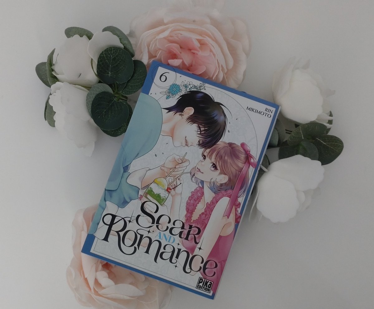 J'adore l'évolution de l'histoire entre Leo et Sumire dans Scar and Romance de <a href="/rinmikirin/">みきもと凜</a> 
On découvre un peu plus du passé de chacun dans chaque tome. Et comment gérer ce passé au présent... 
La série est en cours avec 6 tomes chez <a href="/pikaedition/">Pika édition</a>
Vivement la suite!
🪡🤕💕🩷📙🏫