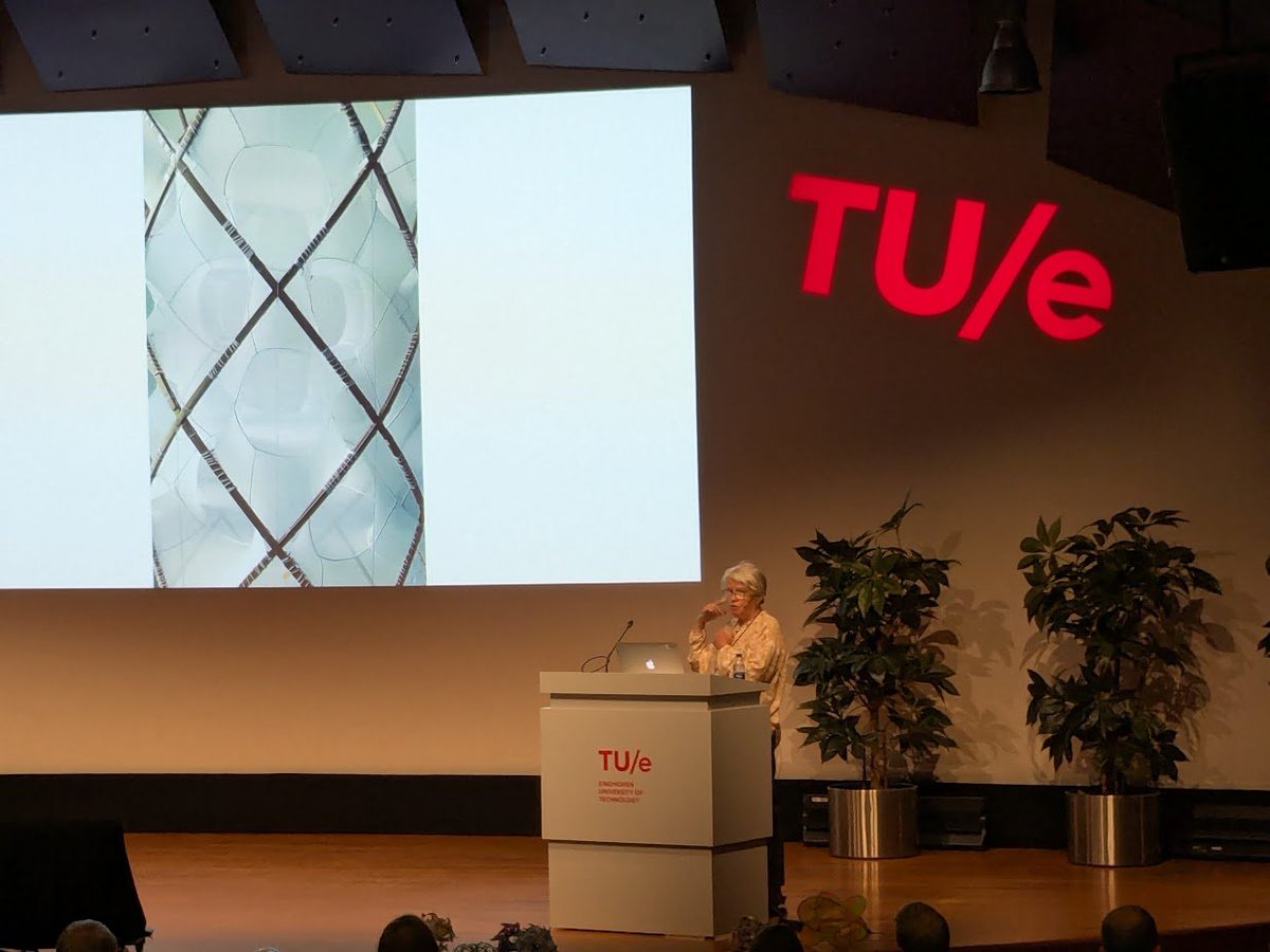 msmathcomp's tweet image. First keynote this morning at the @BridgesMathart conference is given by Alison Martin, telling us about &quot;Transforming 2D Materials into 3D Objects: Flexing and Stretching the Rules.&quot; Using bamboo as the material, Alison creates intricate weavings.
📜 archive.bridgesmathart.org/2025/bridges20…