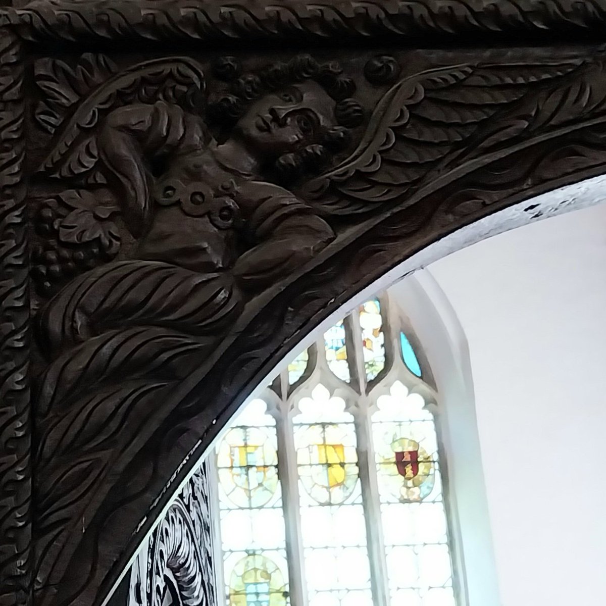 domestic_danger's tweet image. A particularly judgy angel for #Woodensday #WoodOnWednesday
Carved detail from the Spencer Chapel C17 rood screen in St Bartholomew's #church Yarnton