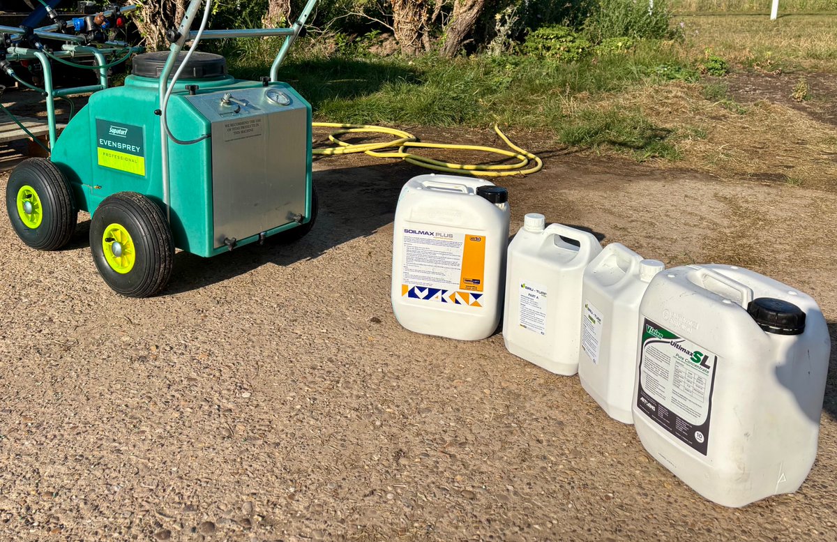 Matt Lewis (@matt6lewis) on Twitter photo For the first time in 4 weeks I can finally spray! Been either too hot or too windy. Today is just right.
@Adam_Terralift <a href="/andyaitkens74/">Andrew Moon</a> For the first time in 4 weeks I can finally spray! Been either too hot or too windy. Today is just right.
@Adam_Terralift <a href="/andyaitkens74/">Andrew Moon</a>