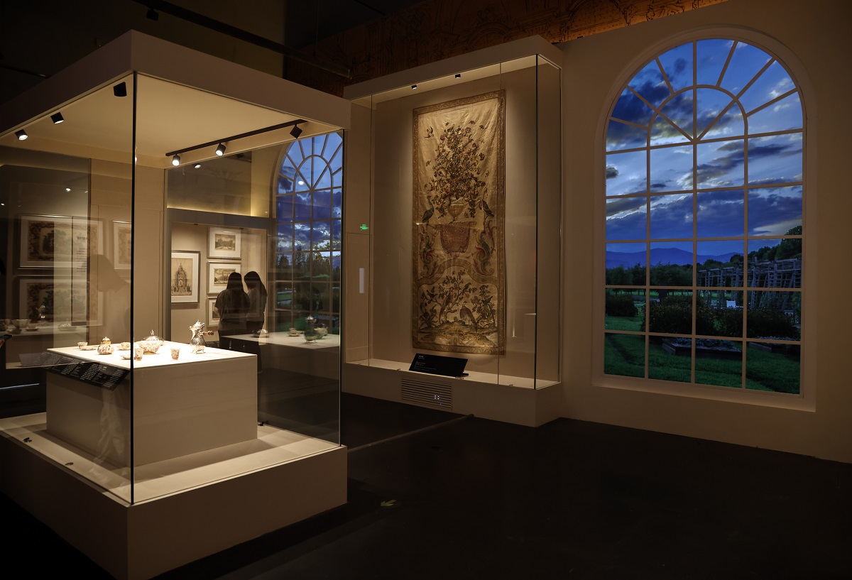 MuseumsChina's tweet image. #Guangdong Museum opened a special exhibition on Tuesday—Crown of Elegance, delving into the court life and art of the Italian Savoy Dynasty in the 18th century. 🥰 The enchanting "Chinoiserie" trend sweeping across Europe is also highlighted. A cultural feast awaits at this…