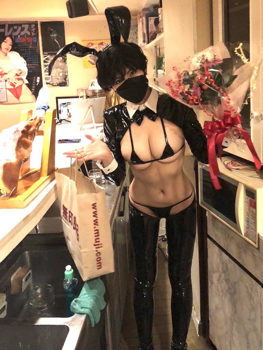 请不要玩阴蒂 tweet media