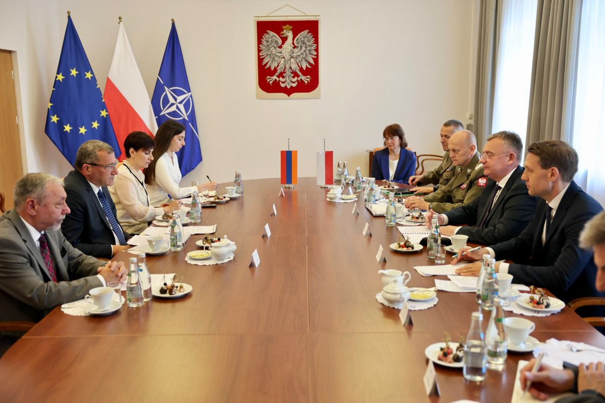 MoD of Armenia ๐ฆ๐ฒ (@armeniamodteam) on Twitter photo ๐ฆ๐ฒ๐ต๐ฑ On July 15, the Dep Min of Defence of #Armenia Karen Brutyan met w/ the Secretary of State at the MoND of #Poland Paweล Bejda <a href="/pawelbejda/">Paweล Bejda</a> in Warsaw.
The parties discussed topics related to bilateral coop in the field of #defence between ๐ฆ๐ฒ & ๐ต๐ฑ. ๐ฆ๐ฒ๐ต๐ฑ On July 15, the Dep Min of Defence of #Armenia Karen Brutyan met w/ the Secretary of State at the MoND of #Poland Paweล Bejda <a href="/pawelbejda/">Paweล Bejda</a> in Warsaw.
The parties discussed topics related to bilateral coop in the field of #defence between ๐ฆ๐ฒ & ๐ต๐ฑ.
