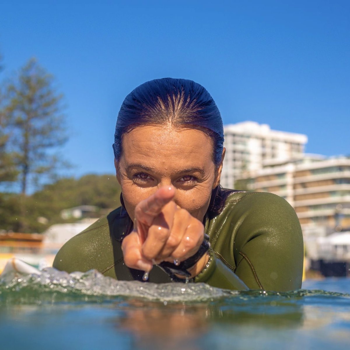 Ocean energy transfer 💫 🌊🫵🏼
————-
📷: @travdonjohnson