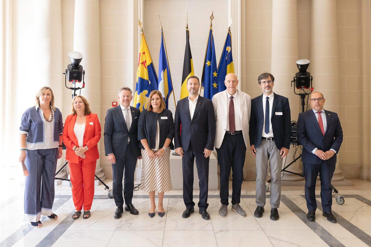 🏛️ Hito histórico de los Parlamentos Regionales Europeos en la Conferencia de Asambleas Legislativas Regionales Europeas (CALRE) a la que asistieron miembros de COPREPA.

📰 tinyurl.com/5dw9jbcf