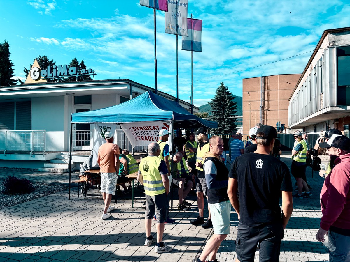 🪧After more than three weeks of an intense occupational strike, the trade union of agricultural workers at GeLiMa, a.s. — part of the French group #Weishard — in #Slovakia has achieved a significant victory. 🇸🇰

🧮Through perseverance and unity, workers successfully negotiated a