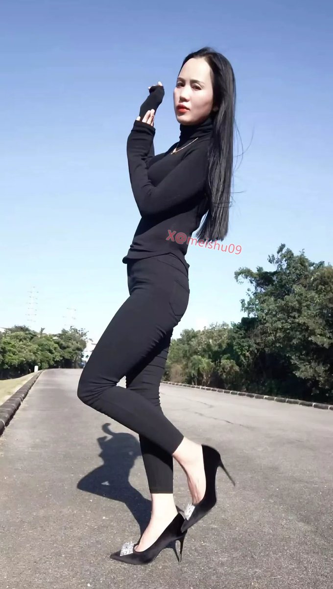 谢谢此生遇见你，谢谢你让我觉得我此生很幸福，即使有不开心的事，即使我曾想放弃，一句我爱你，胜过一切。 https://t.co/2CFmP7TLn0