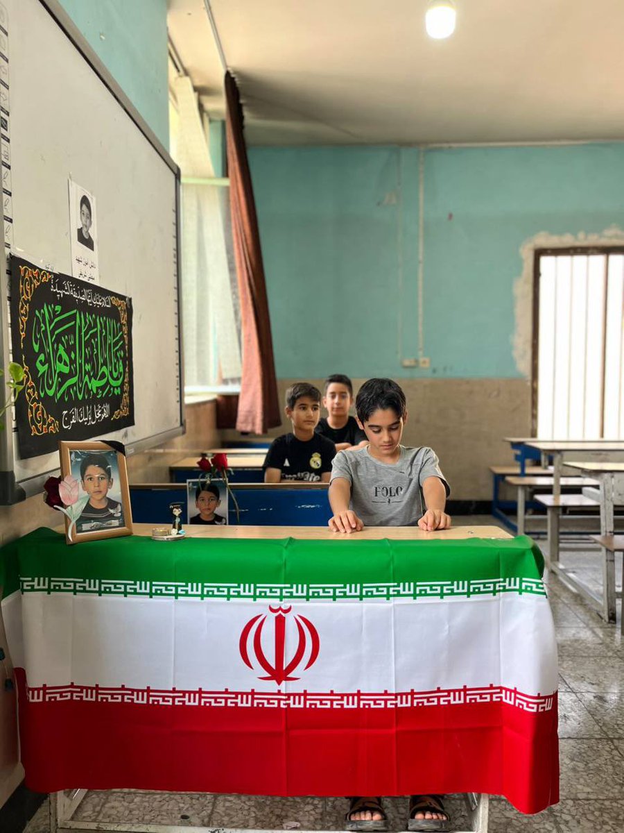 Danialmemar2's tweet image. آقا مجتبی شریفی! دانشآموز کلاس سوم نجفآباد اصفهان شهادتت مبارک.
تو نه سرباز بودی، نه سیاستمدار و نه دانشمند هستهای، ولی خون تو و ۲۰ دانشآموز دیگر در این جنگ ۱۲روزه سندی شد بر جنایت رژیم کودککش صهیونیستی علیه مردم عادی.
