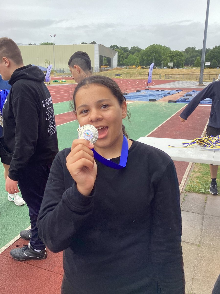 wearestclares tweet media