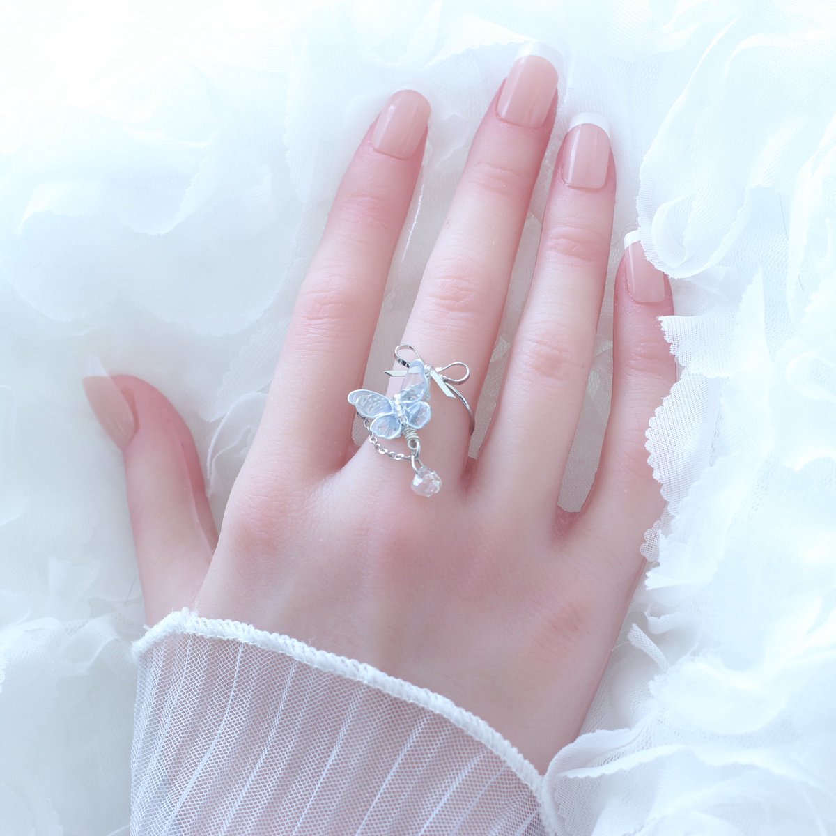 Monmoi12's tweet image. おててにてふてふ🦋