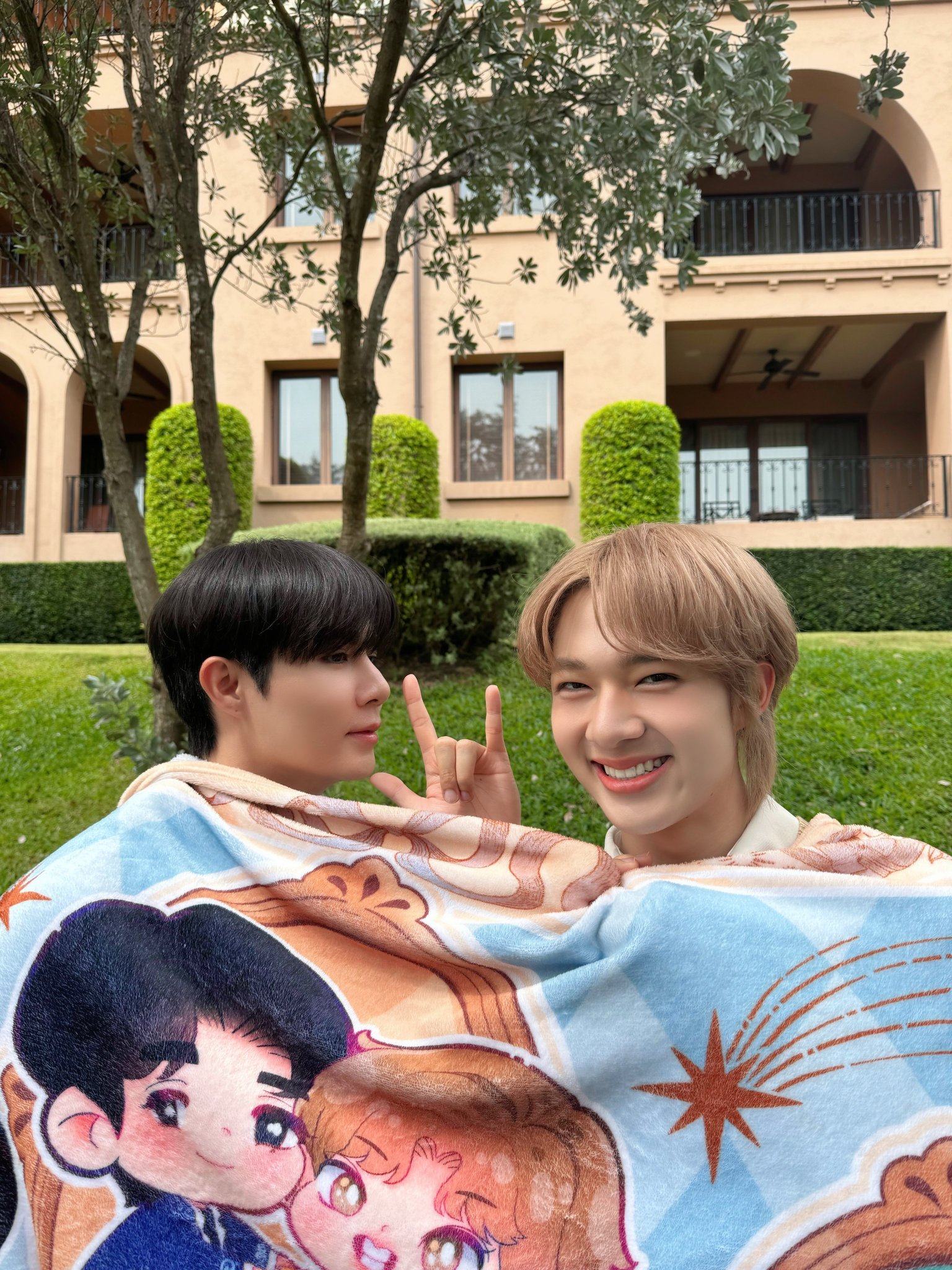 ZeeNuNew.International (𝙎𝙡𝙤𝙬) on X: 
