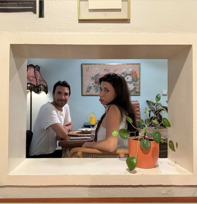 #UlaşTunaAstepe ve #DevrimÖzkan'dan #ÇiftKişilikOda dizisinin setinin son gününden veda paylaşımı.