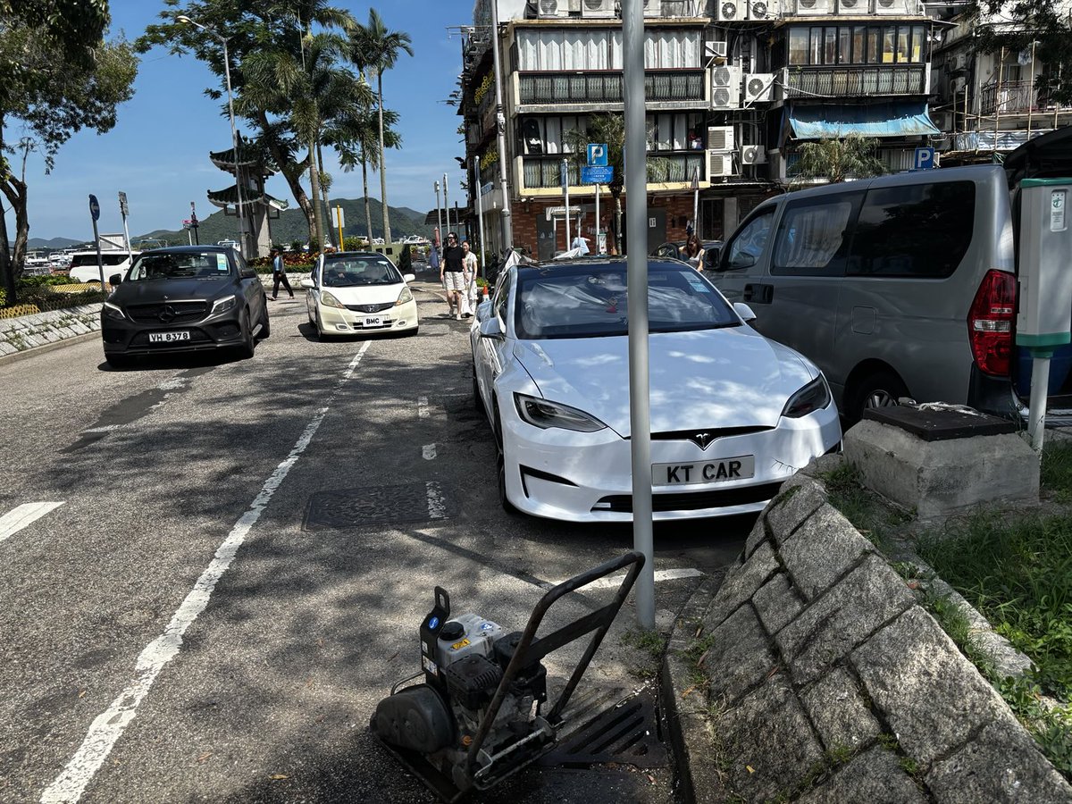 ⁦<a href="/HKnumberplates/">Hong Kong number plates</a>⁩ almost a kit car