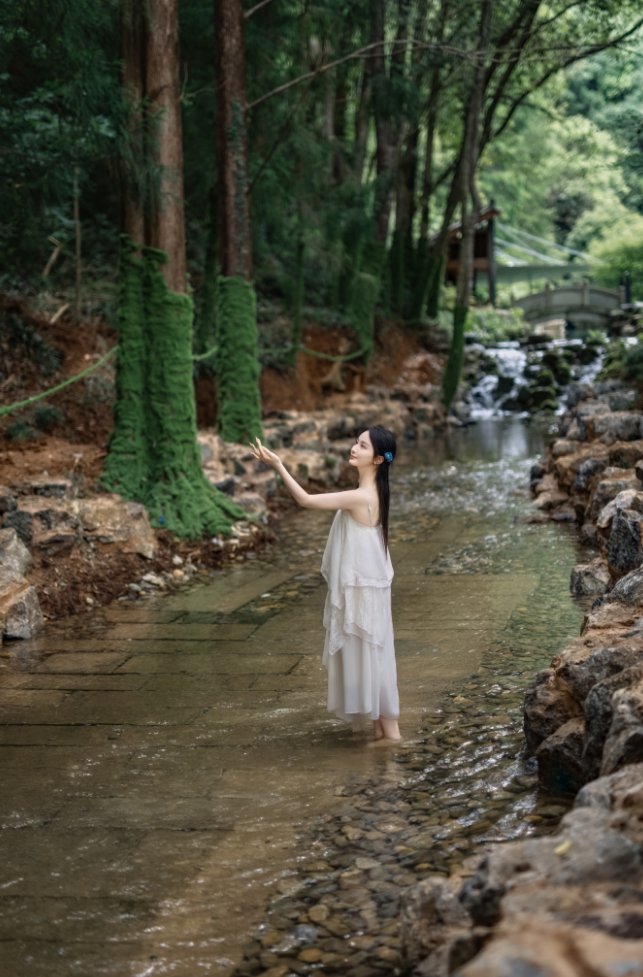 JiandeVision's tweet photo. #Jiande has a new way to beat the heat! Visit Lingqi Cave and try 4 epic #challenges:🌿 Climbing, flying & bungee.🔫 Outdoor #shooting.🐟 River tracing & #fishcatching.🙏 Rescue #MonkTang in the room escape game in Qingfeng Cave. Which one would you try first? #JiandeActivity https://t.co/sQgEmuzeHU