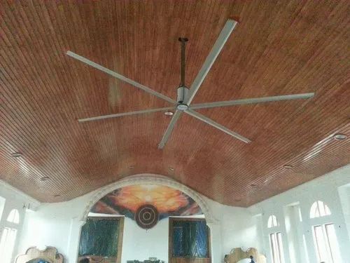 chisashimi's tweet image. me praying while in a mass when i suddenly had an intrusive thought about how many heads the ceiling fan can cut off if it falls during the middle of the service