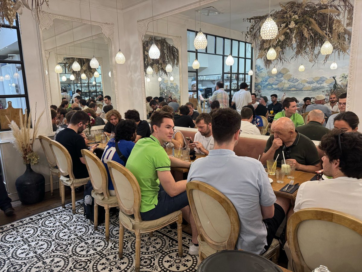 ETHGlobal's tweet image. Earlier today we brought together some of the most promising builders and finalists together for a brunch!!

It was an intimate space to discuss scaling challenges, product strat, and fundraising. Leading crypto founders also joined to offer 1:1 mentorship :)