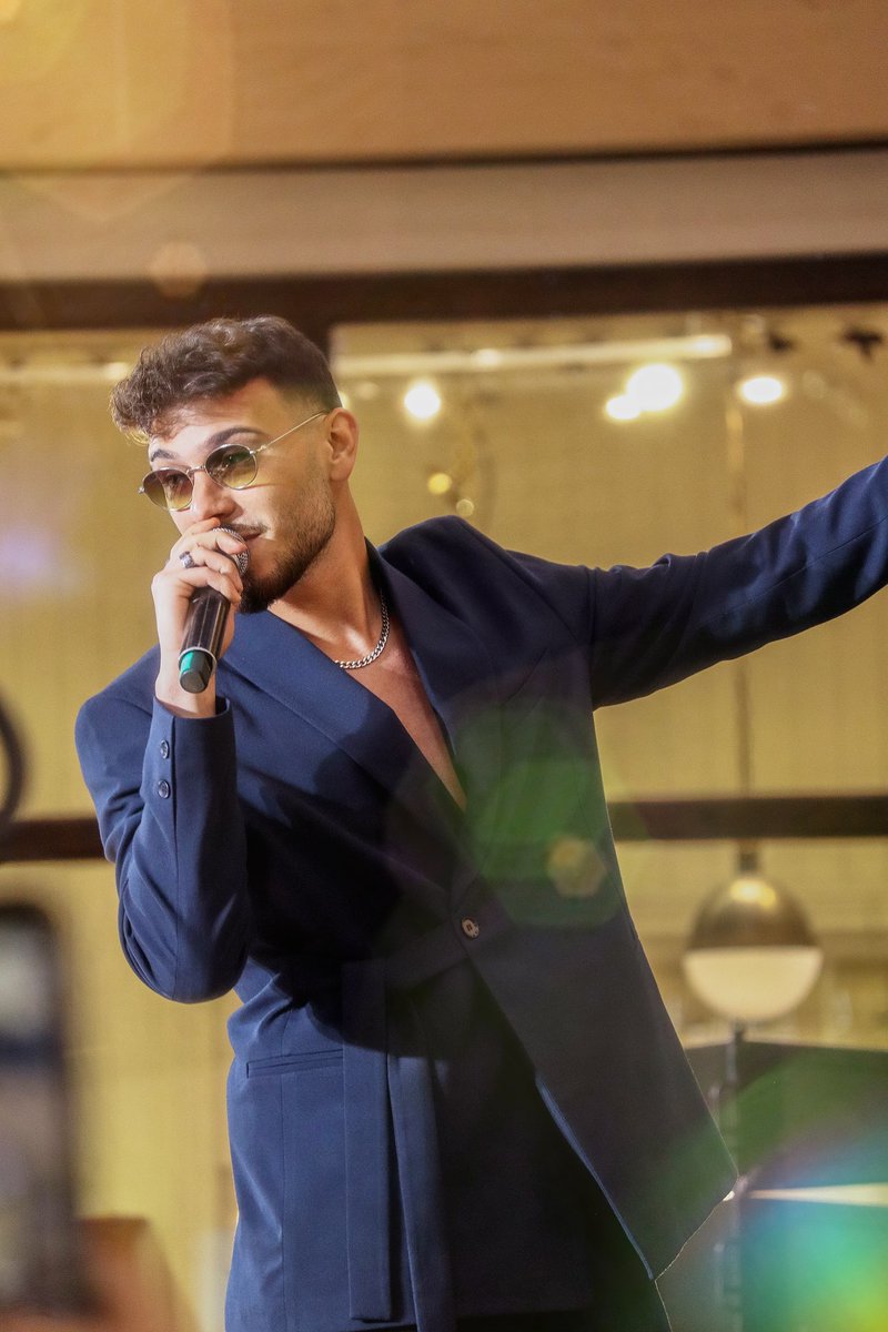 اكتر من ٢٠ حفلة بصيف واحد مش بالصدفة ❤️ يلّي بيسهر على موسيقتو و ما بنام ليصوّر و ينتج و بيشتغل ليل نهار على مسيرتوا حليفو النجاح دايماً. هالصيف تاريخيّ لانسان استثنائي <a href="/AlShamiMusic/">Al Shami</a> 🐦‍🔥 #Alshami #الشامي 
Goodluck in everything